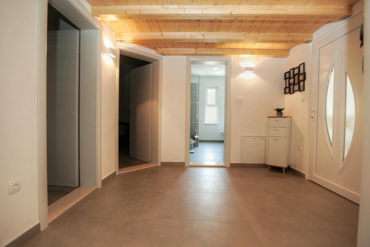Apartment Tugare Bagian luar foto